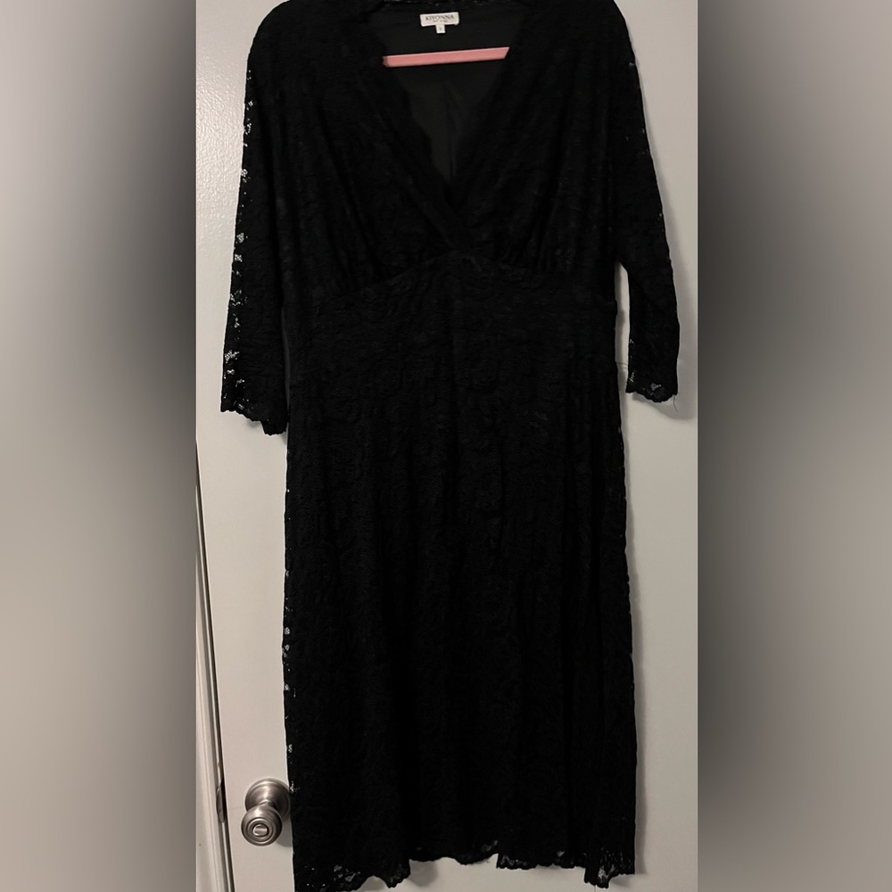 Kyonna sz 1 (14/16) below knee lace dress